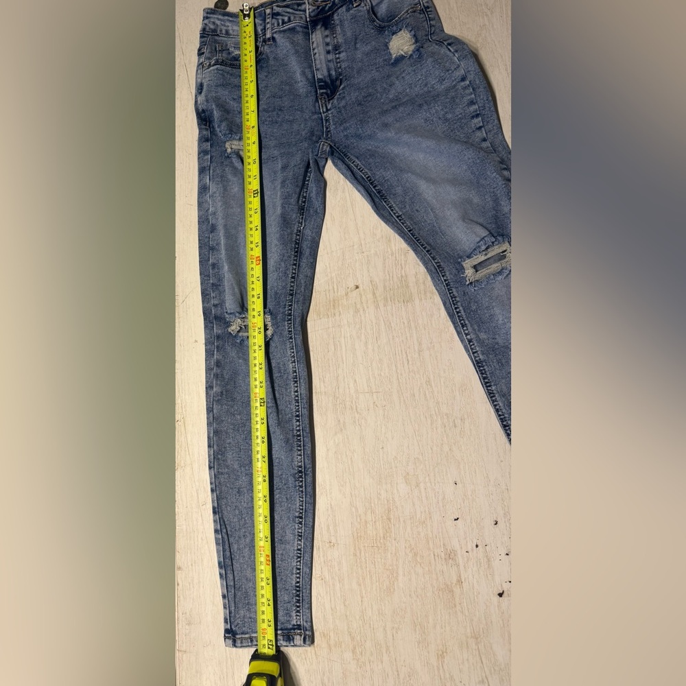 SHEIN Men's Distressed Skinny Jeans in Blue